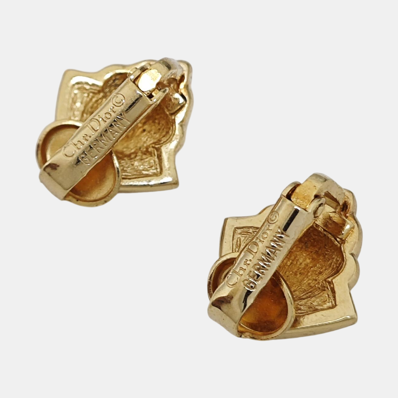 Twist Round Lab-Grown Diamond Gold Clip On Earrings