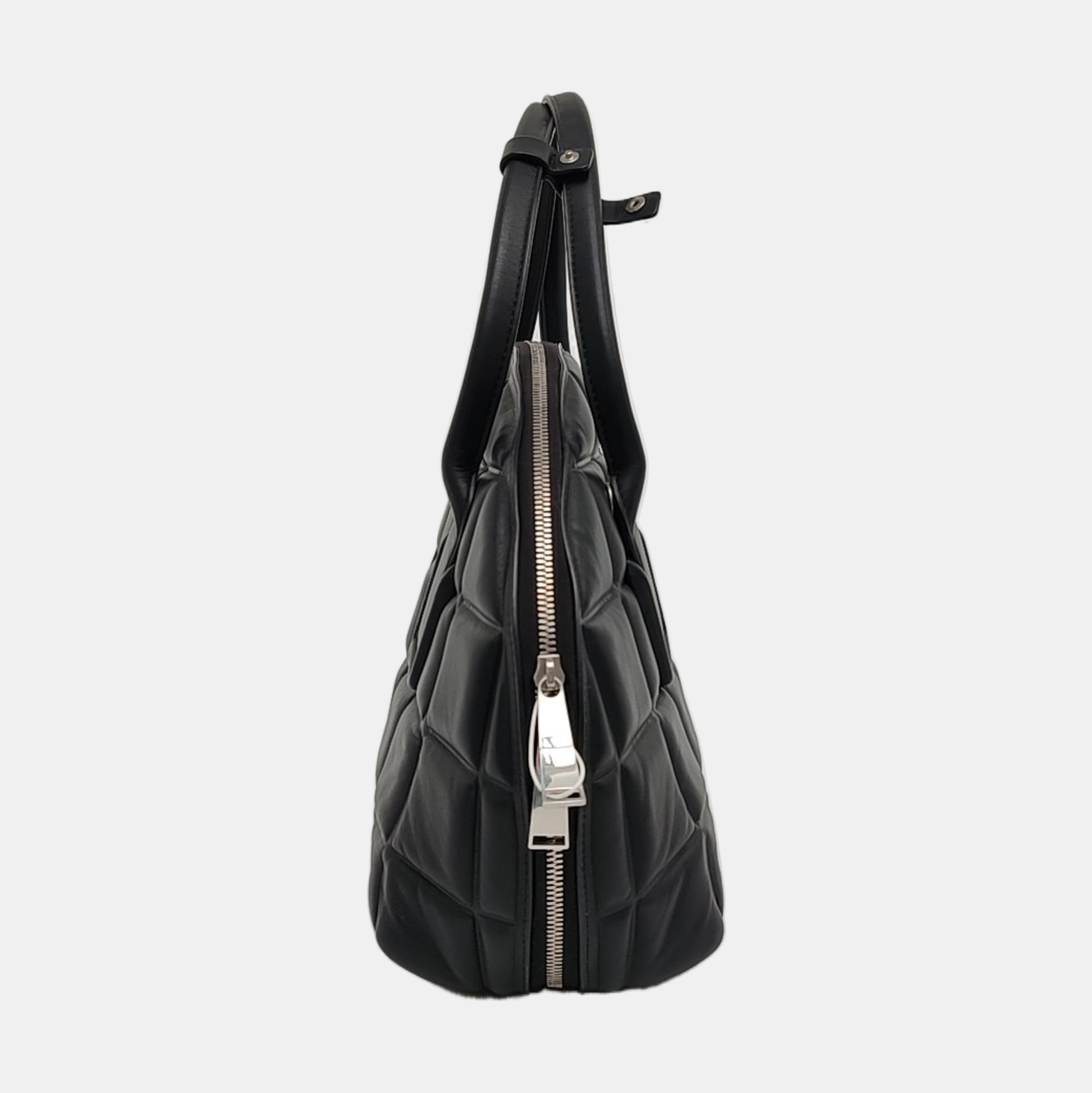 BV Swoop Medium Calfskin Black