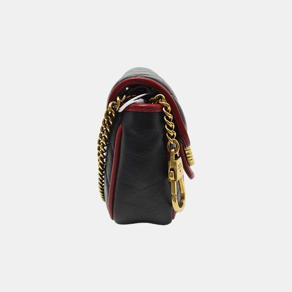 Authenticated pre-owned  GG Marmont Super Mini Quilted Calfskin Black - Shoulder Bag at Looply