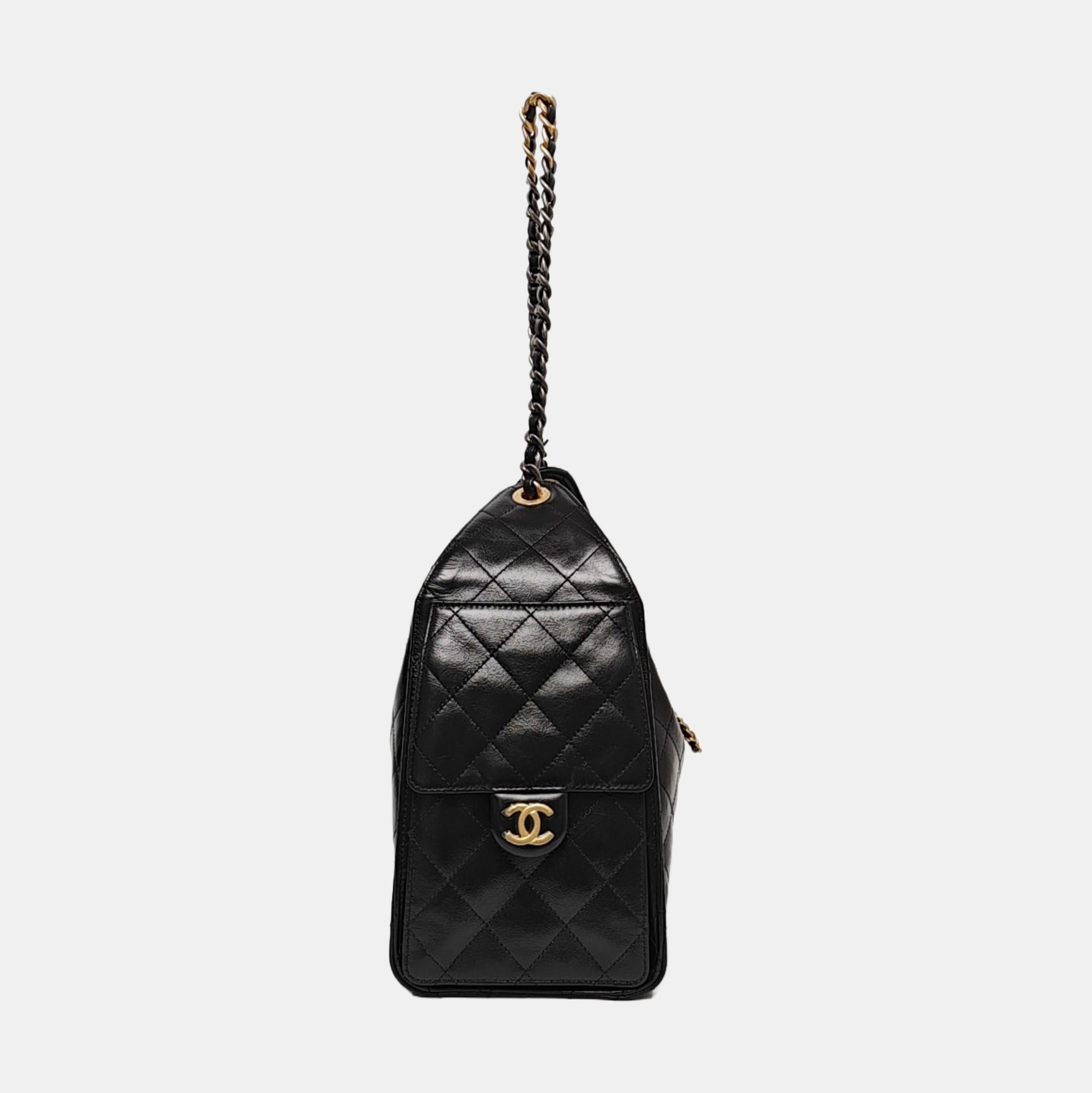 CHANEL 25 Small Quilted Calfskin Black
