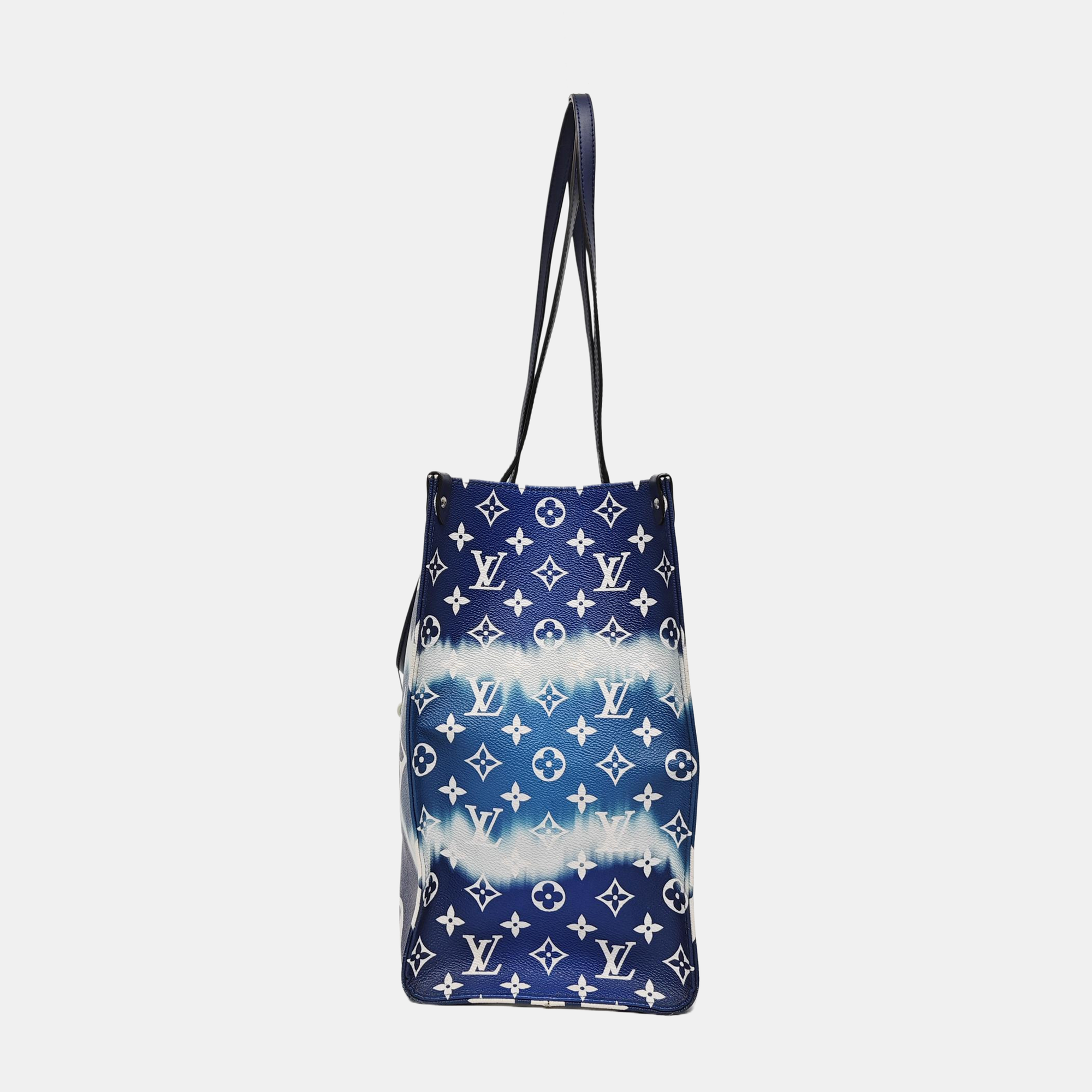 ONTHEGO GM Coated Canvas Blue