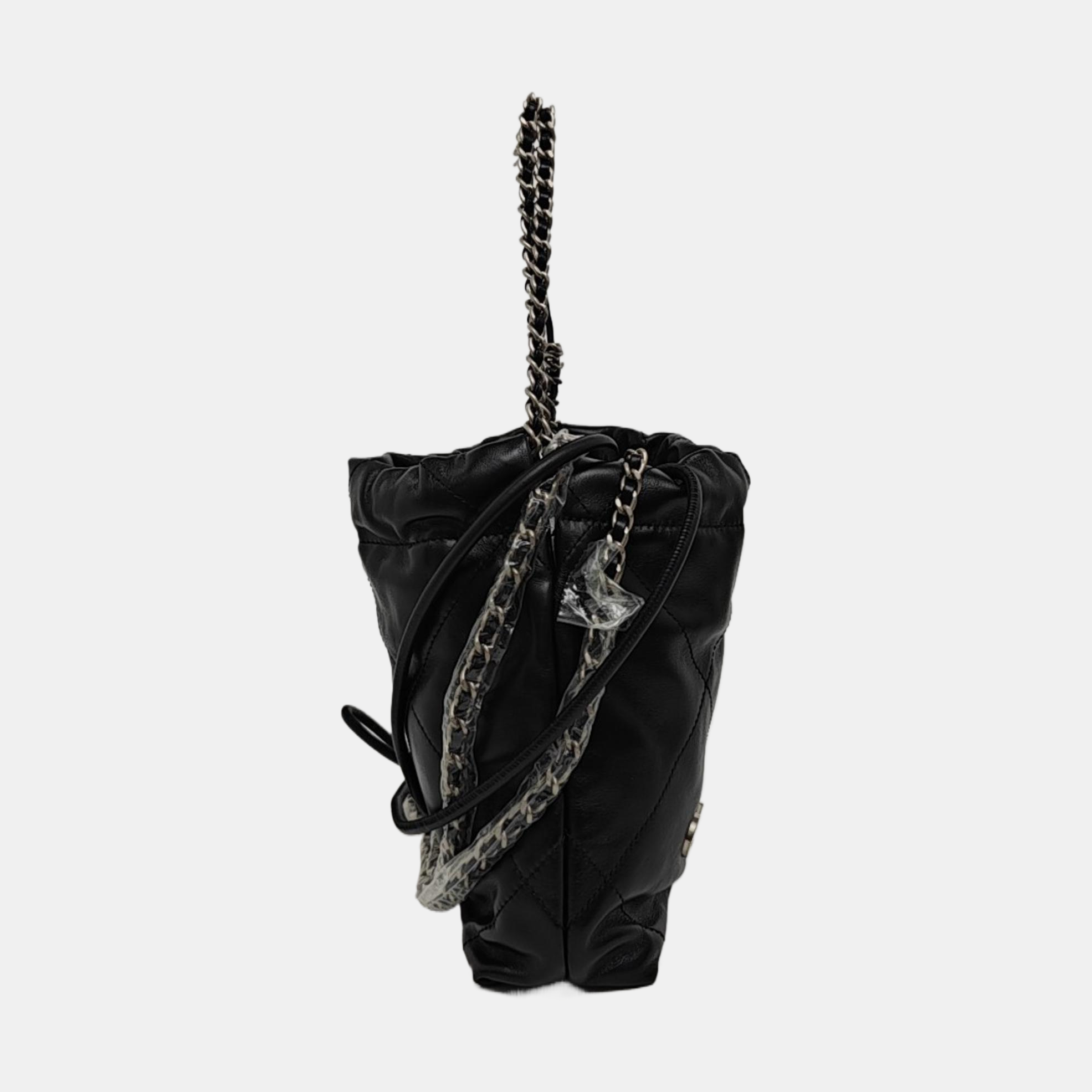 CHANEL 22 Mini Quilted Calfskin Black