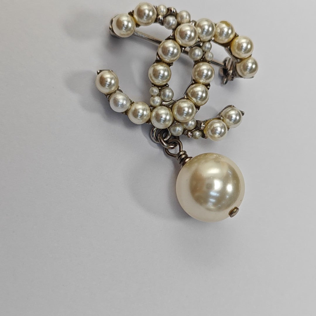 Faux Pearl White Brooch