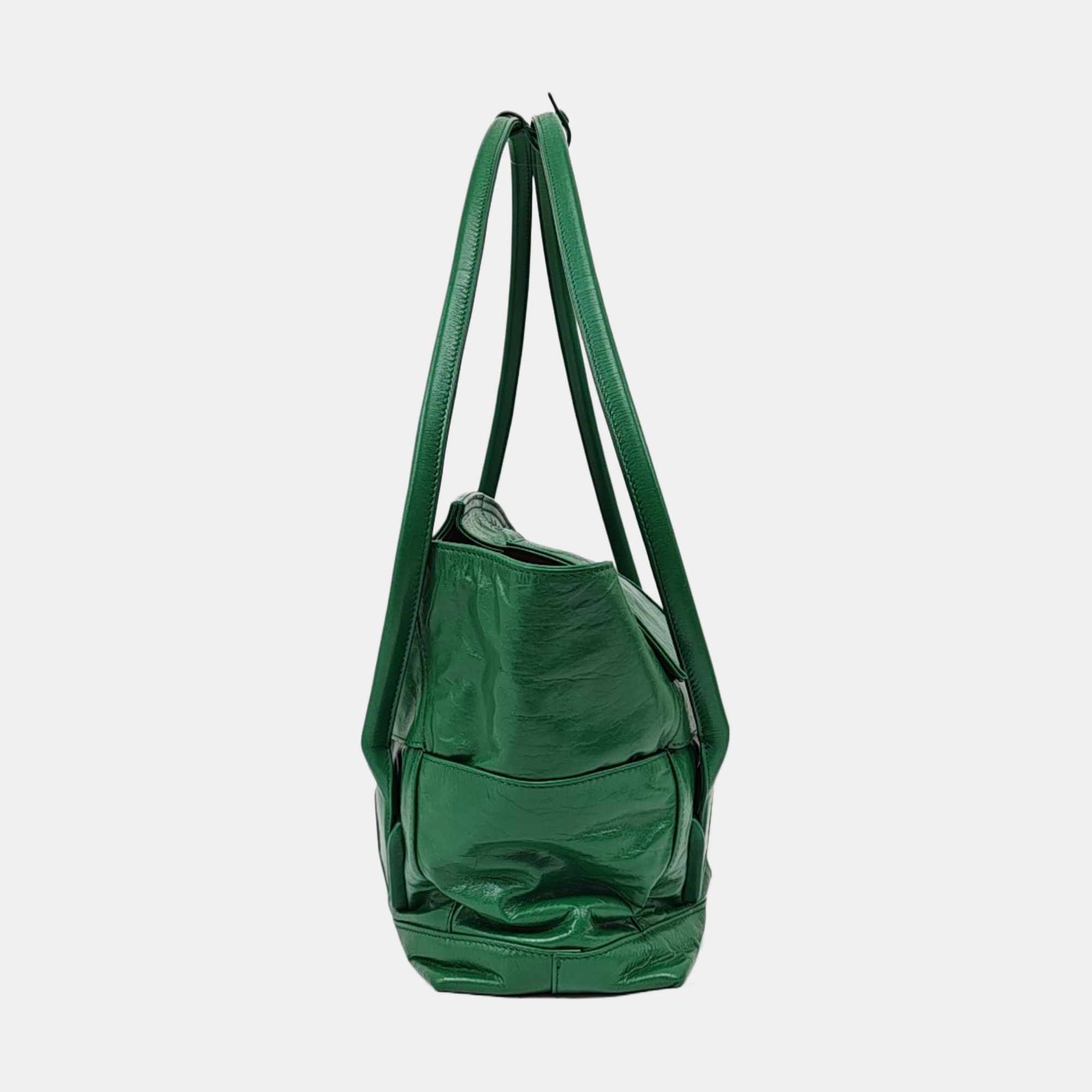 Arco Medium Calfskin Green