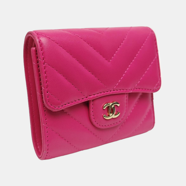 CLASSIC FLAP Chevron Lambskin Red Wallet