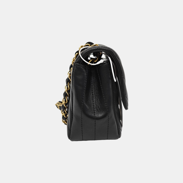 CLASSIC FLAP Mini Chevron Lambskin Black