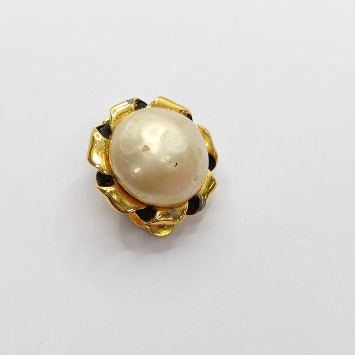 Metal Gold Clip On Earrings