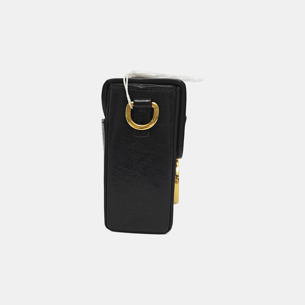Authenticated pre-owned  30 Montaigne Calfskin Black - Shoulder Bag at Looply