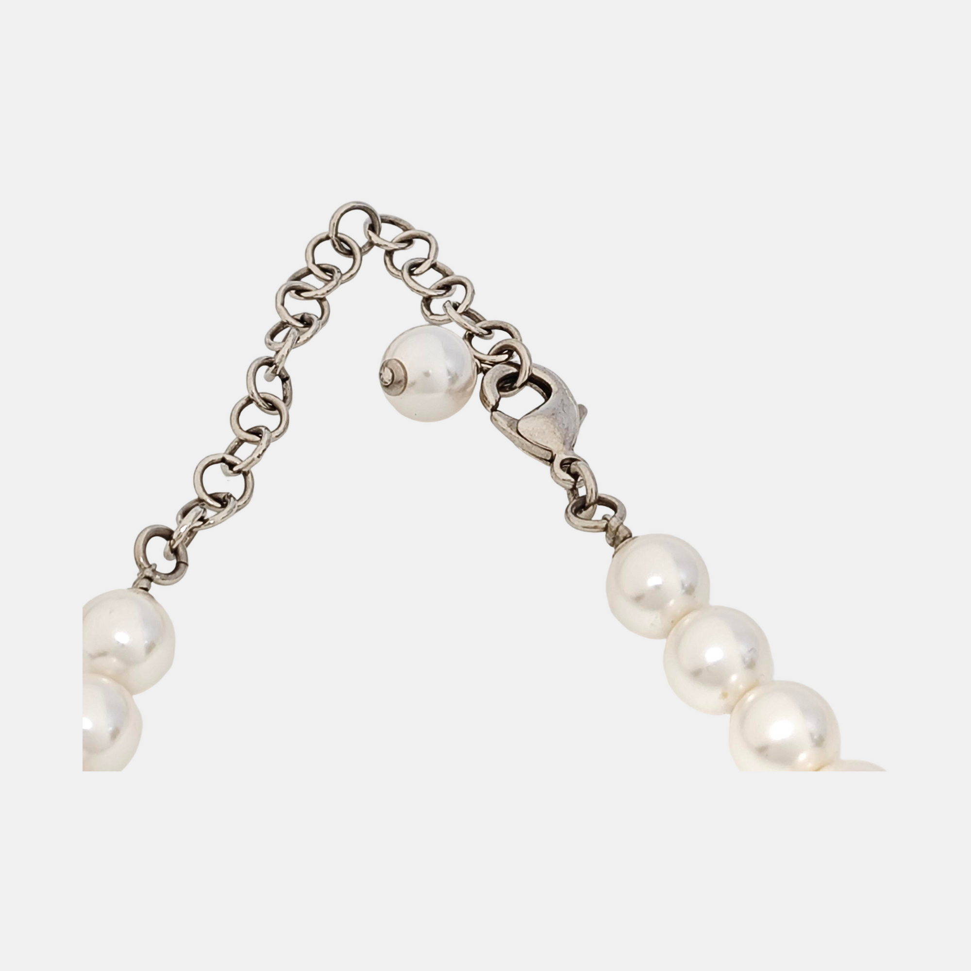 Faux Pearl White Necklace