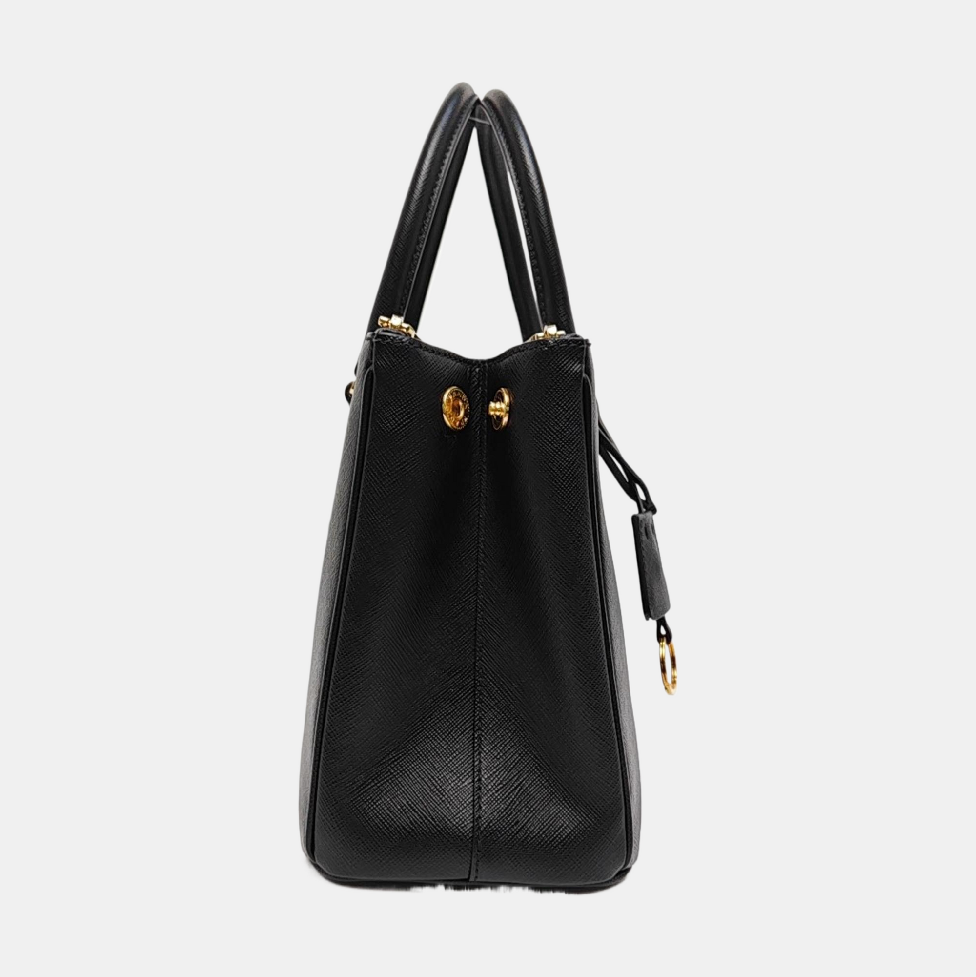 Galleria Medium Saffiano Calfskin Black