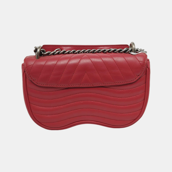 NEW WAVE PM Quilted Calfskin Red