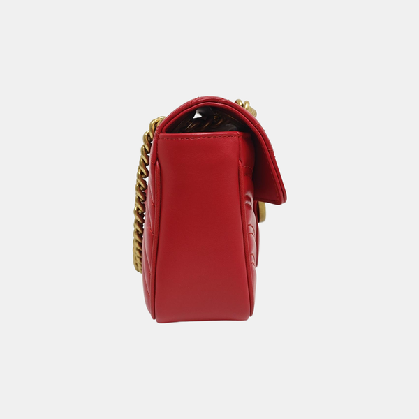 GG Marmont Pequeño Piel Acolchada Roja