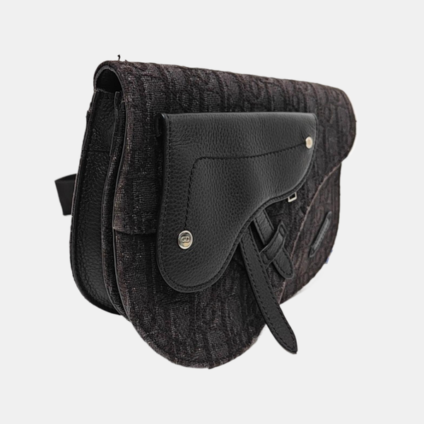 Saddle Medium Oblique Canvas Black