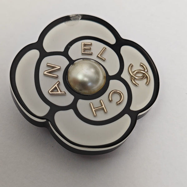 Metal Gray Brooch