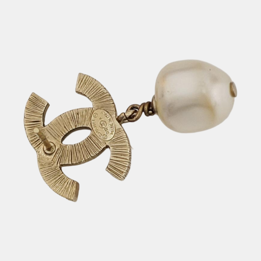 Metal Gold Stud Earrings