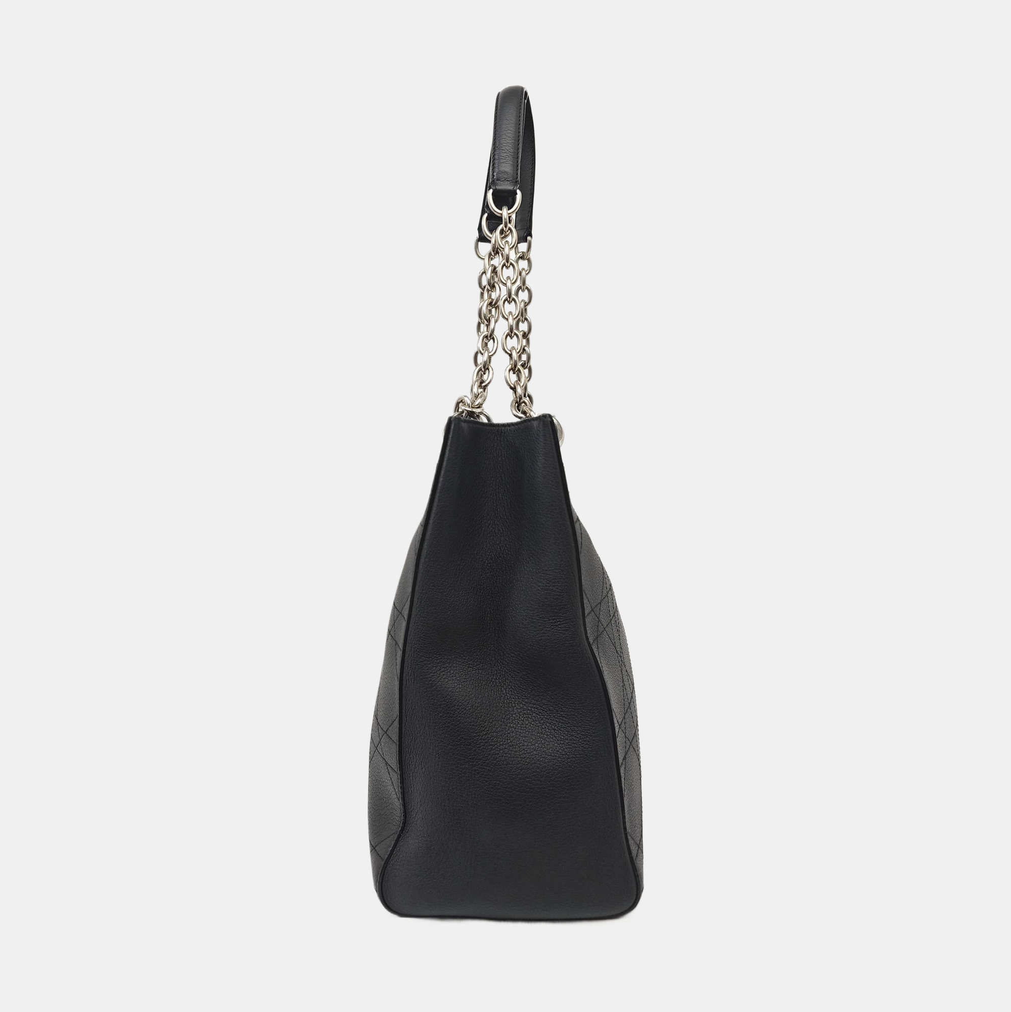 Nwts Ultra Med Quilted Calfskin Black