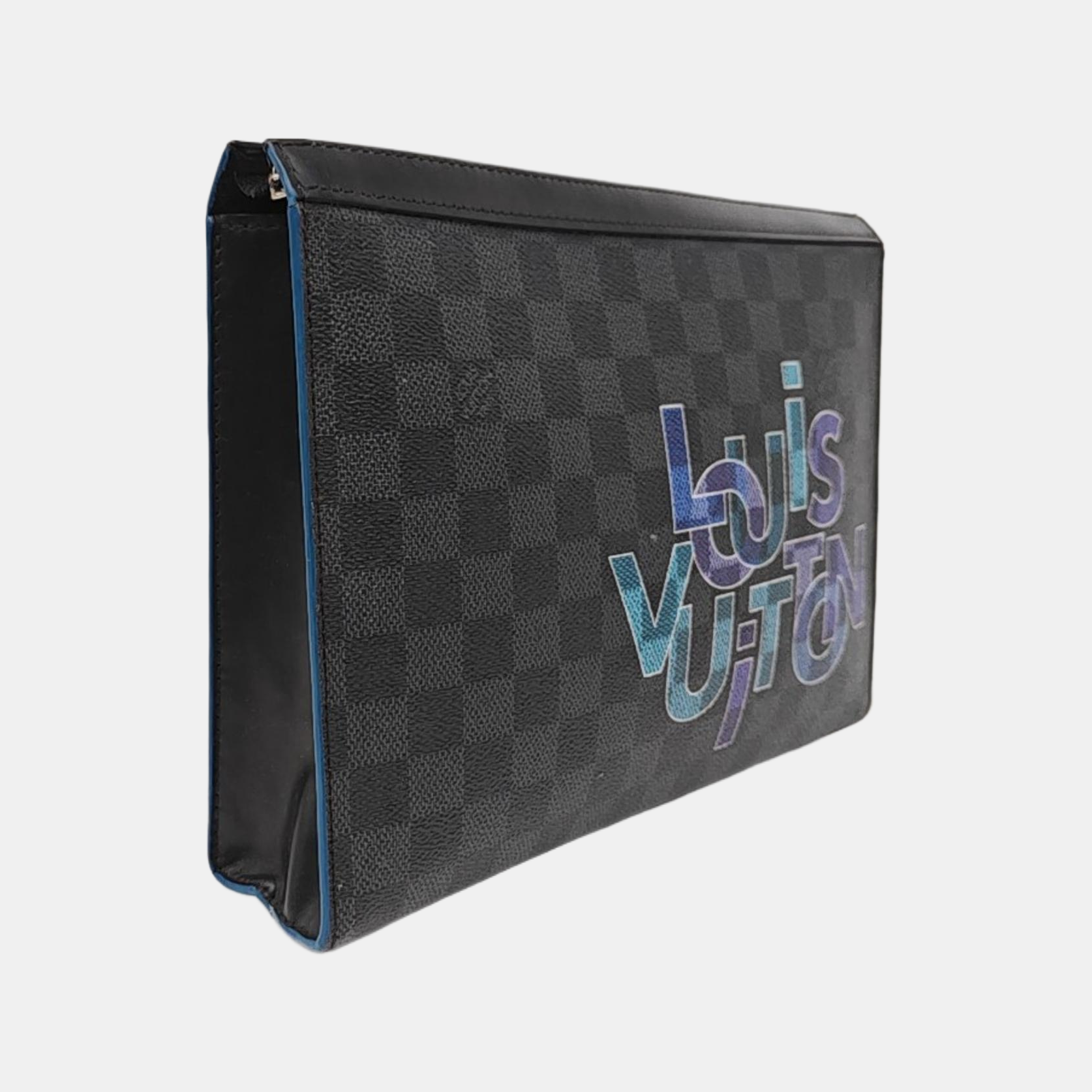 Pochette Voyag MM Damier Graphite Coated Canvas Gray
