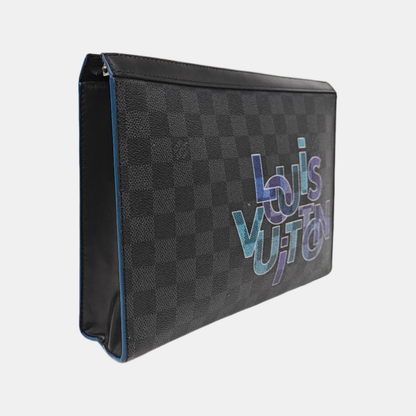 Pochette Voyag MM Damier Graphite Coated Canvas Gray