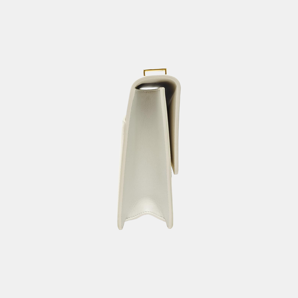 30 Montaigne Calfskin White