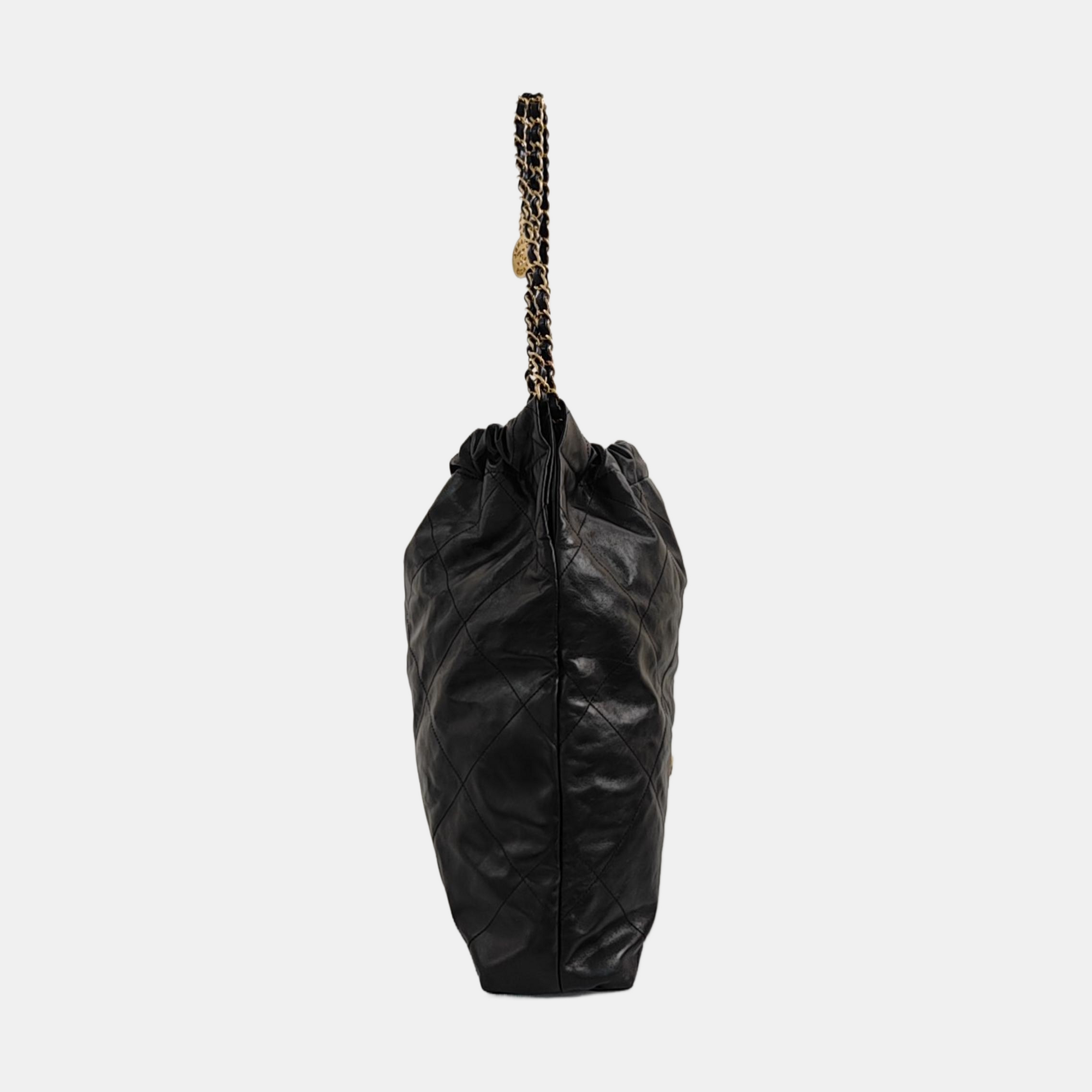 CHANEL 22 Large Quilted Calfskin Black
