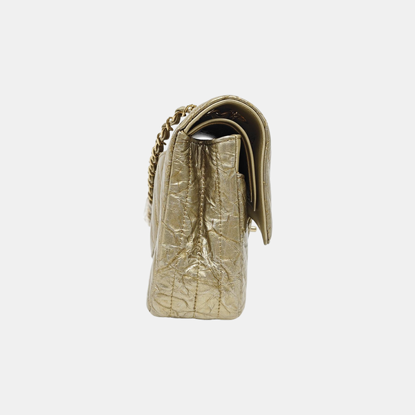 CLASSIC FLAP Small Chevron Patent Calfskin Gold