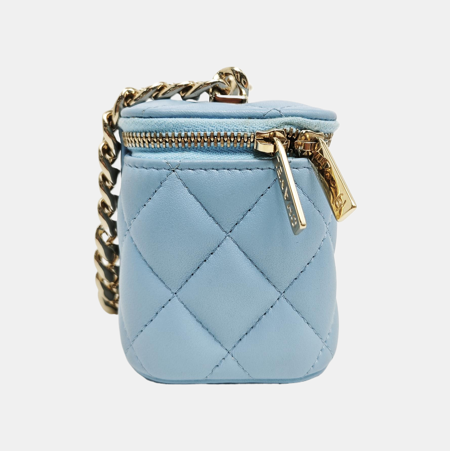 VANITY CASE Small Quilted Lambskin Blue