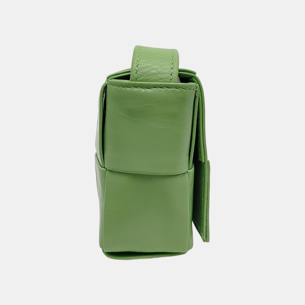 Authenticated pre-owned  Cassette Mini Calfskin Green - Shoulder Bag at Looply