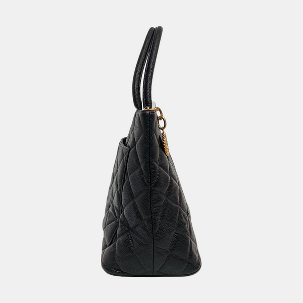 Authenticated pre-owned  MEDALLION Quilted Calfskin Black - Shoulder Bag at Looply