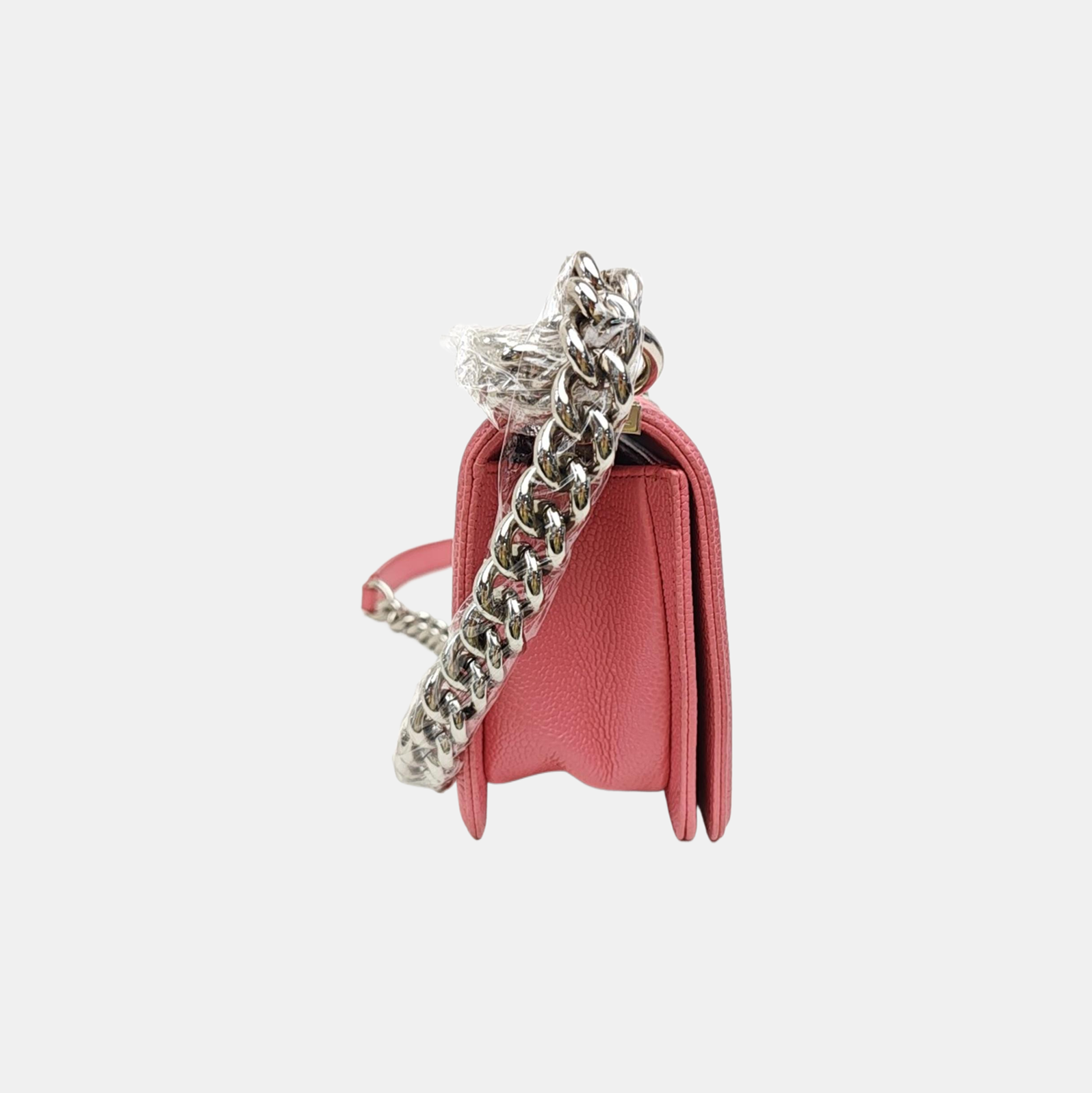BOY CHANEL Small Chevron Grained Calfskin Pink