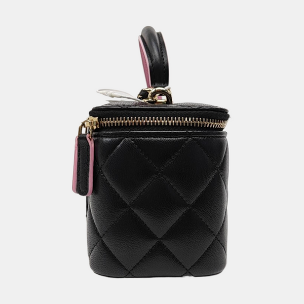 VANITY CASE Medium Quilted Lambskin Black