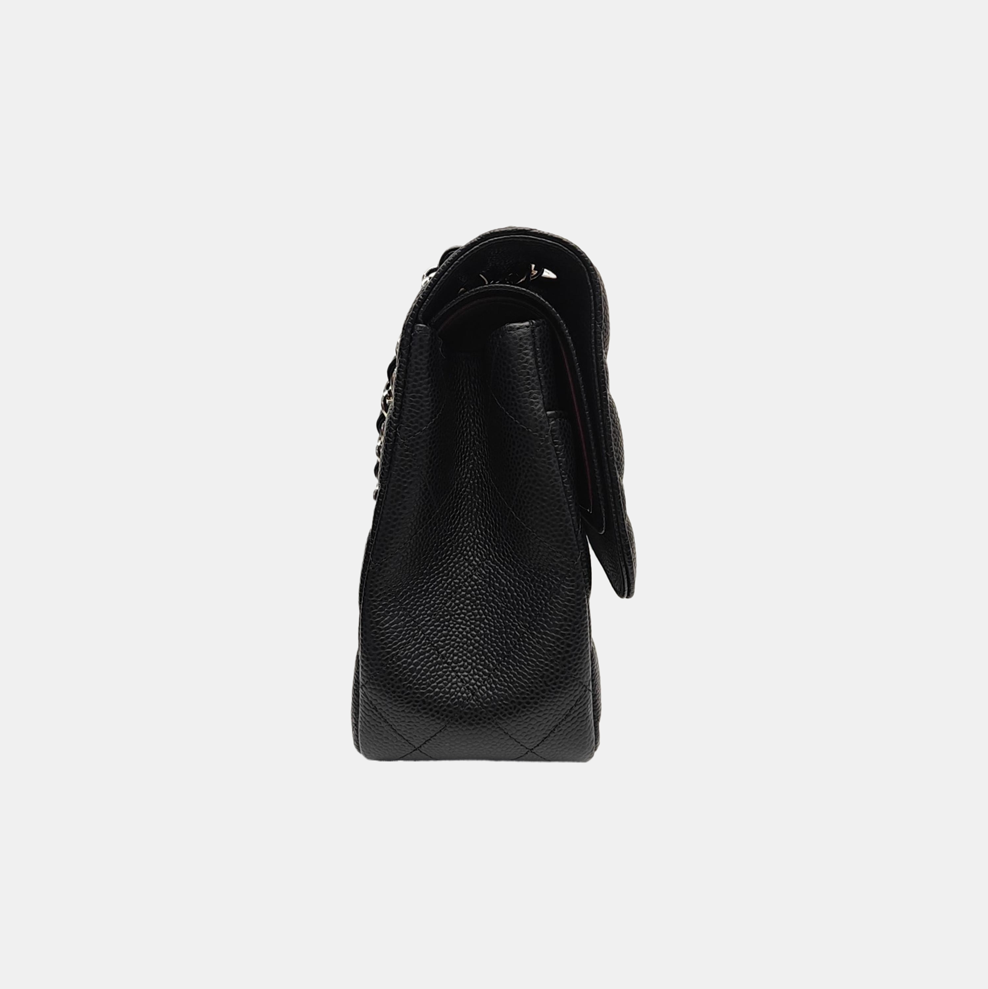 CLASSIC FLAP Jumbo Quilted Grained Calfskin Black