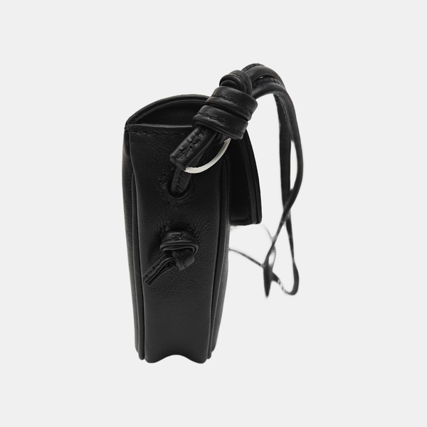 TRIANGLE Calfskin Black