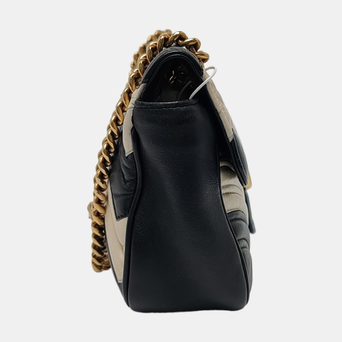 Authenticated pre-owned  GG Marmont Medium Quilted Calfskin Multicolor - Crossbody Bag at Looply