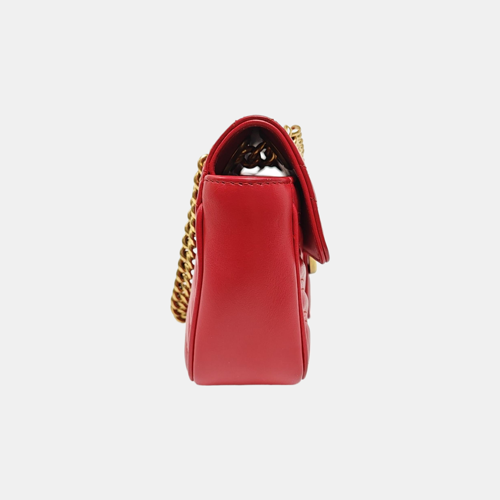 Authenticated pre-owned  GG Marmont Small Quilted Calfskin Red - Shoulder Bag at Looply