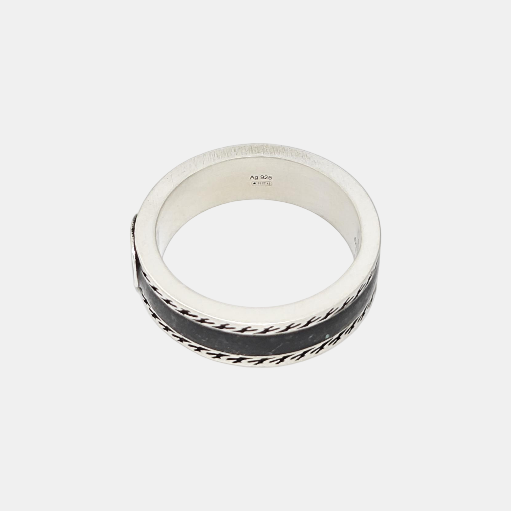 925 Sterling Silver Ring HK 18