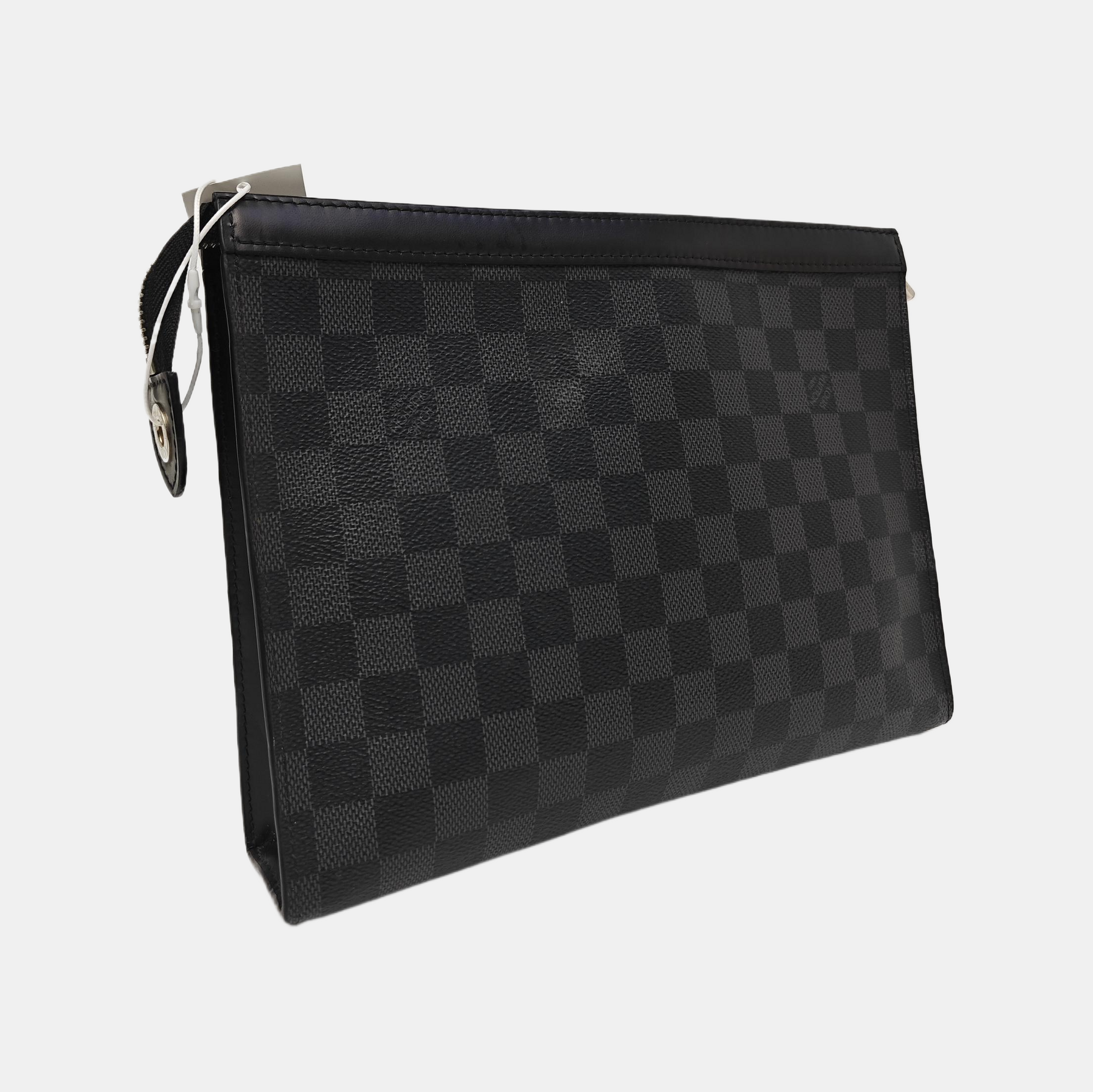 Pochette Voyag MM Damier Graphite Coated Canvas Gray