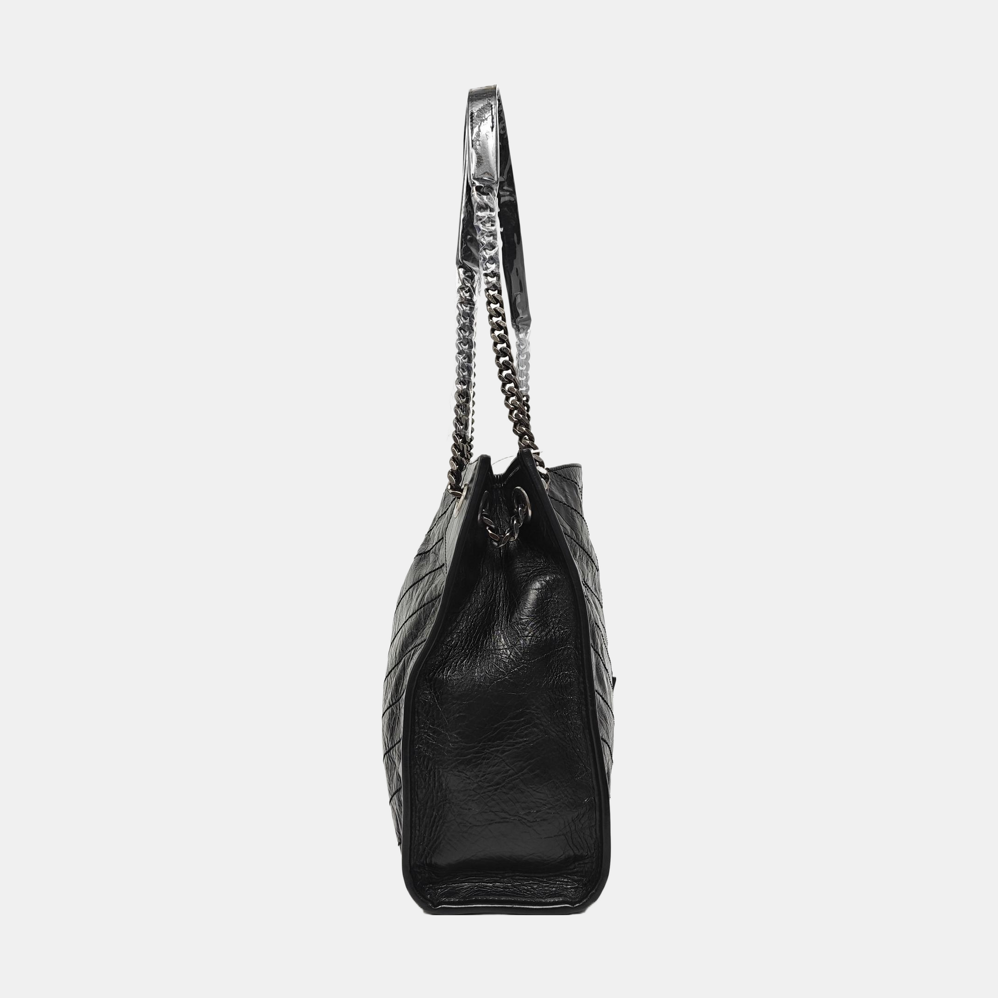 NIKI Medium Chevron Calfskin Black