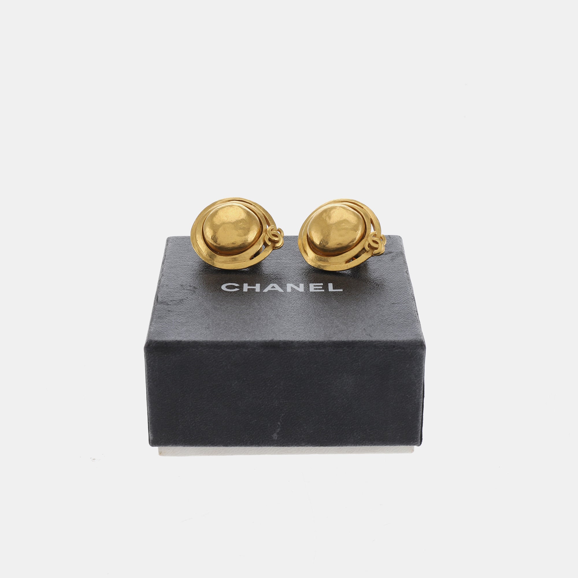 Metal Gold Clip On Earrings