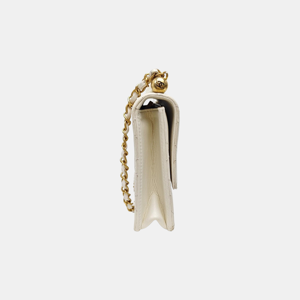 CLASSIC VERTICAL PEARL Quilted Lambskin White
