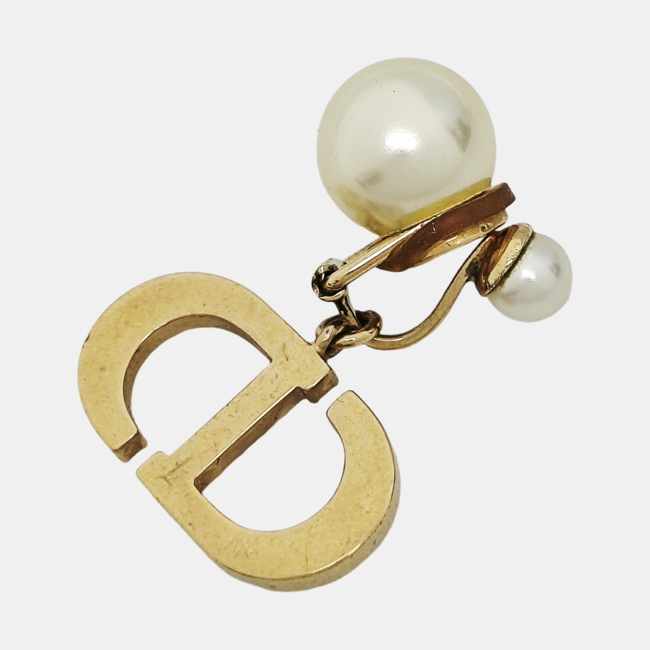 Faux Pearl White Clip On Earrings