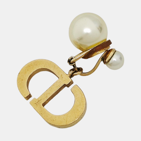 Faux Pearl White Clip On Earrings
