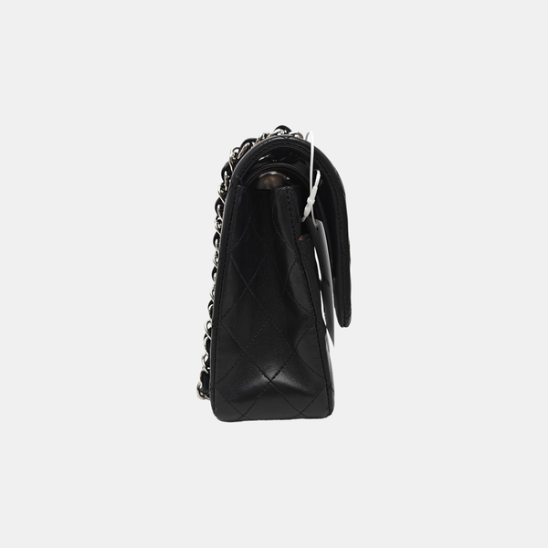 CLASSIC FLAP Medium Quilted Lambskin Black