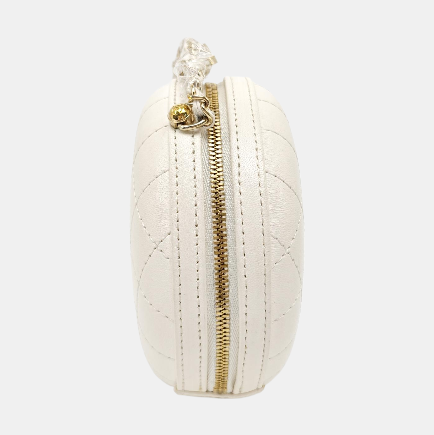 ROUND Quilted Lambskin White