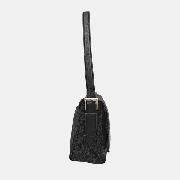 Canvas Black