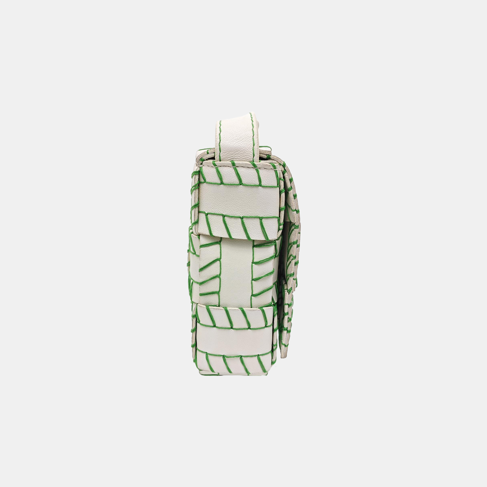 Cassette Medium Quilted Lambskin White