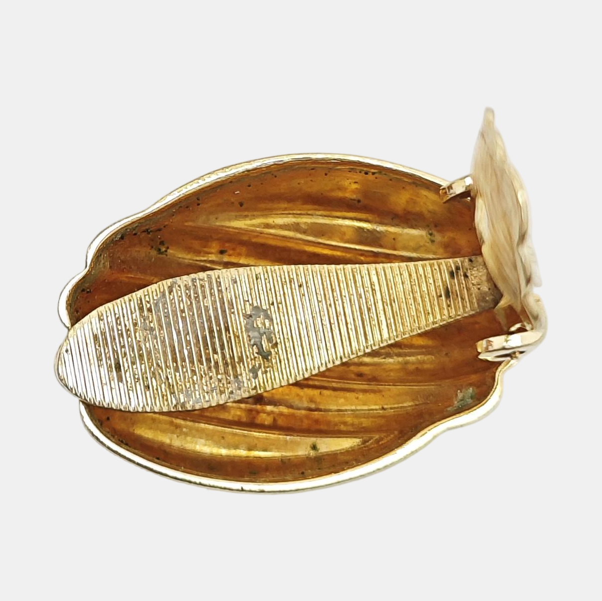 Twist Round Metal Gold Clip On Earrings
