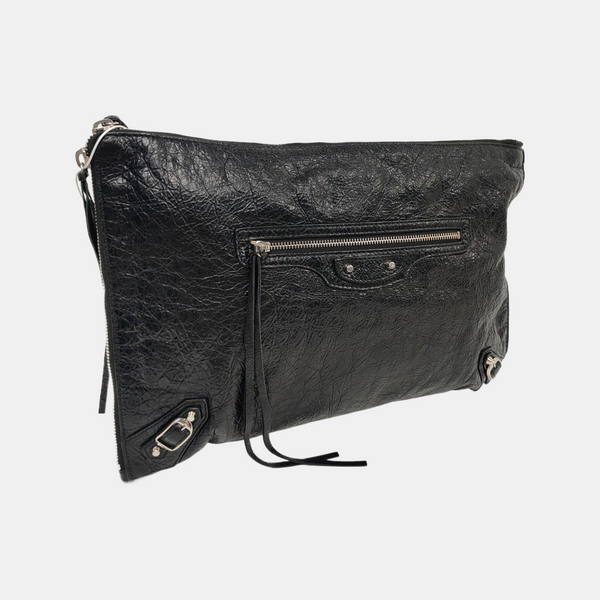 Authenticated pre-owned  Classic City Lambskin Black - Clutch at Looply