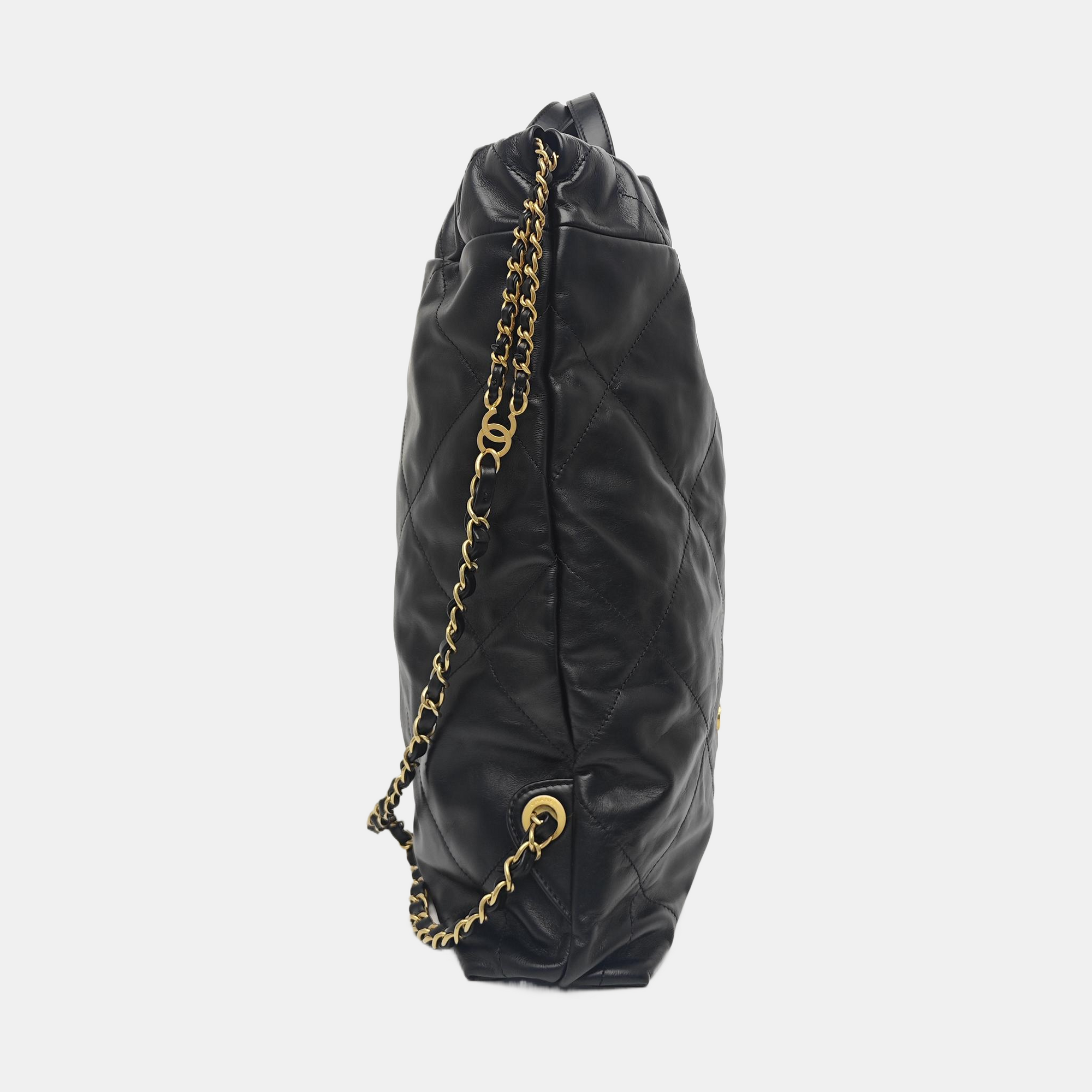 CHANEL 22 Large Calfskin Black