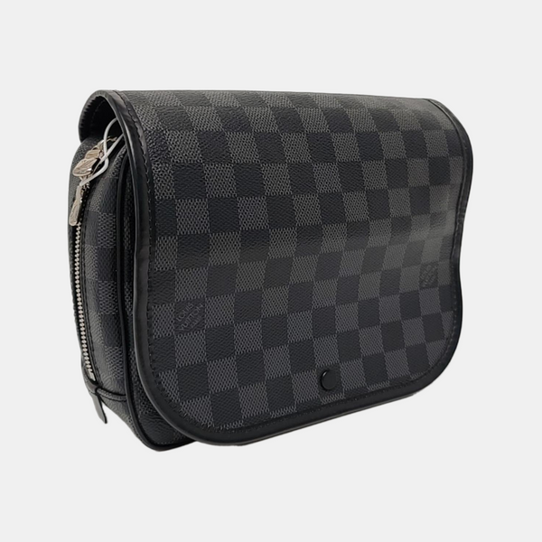 TOILETRY Damier Graphite Coated Canvas Gray