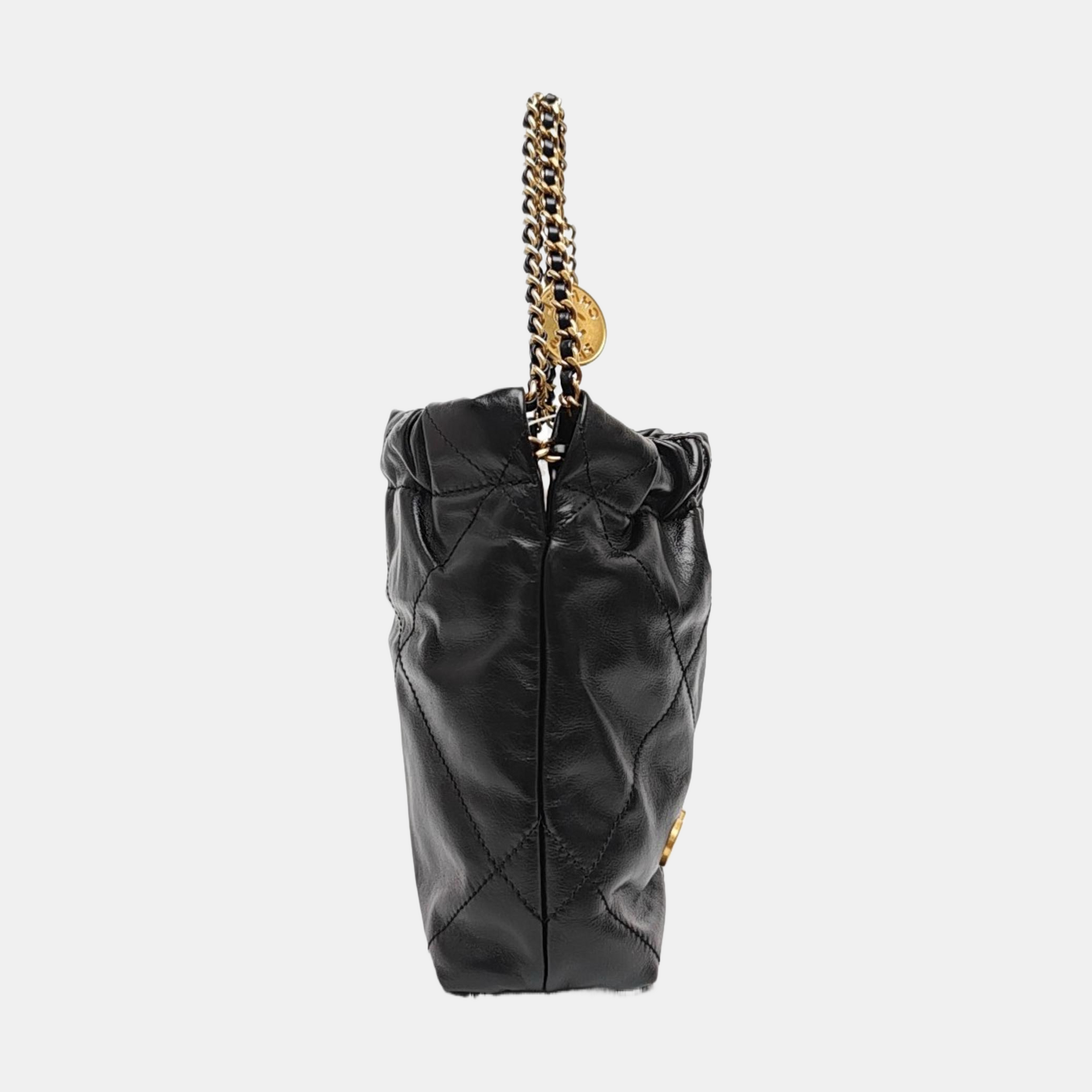 CHANEL 22 Mini Quilted Calfskin Black